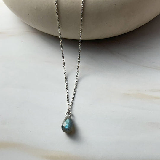 925 Silver GII Certified Labradorite Tear Drop Natural Gemstone Pendant Necklace